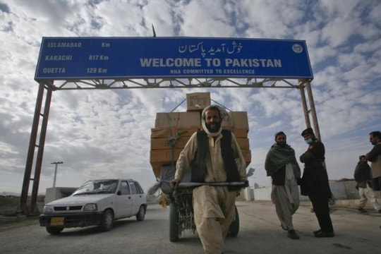 Pakistan mở trở lại một cửa khẩu với Afghanistan vì lý do nhân đạo