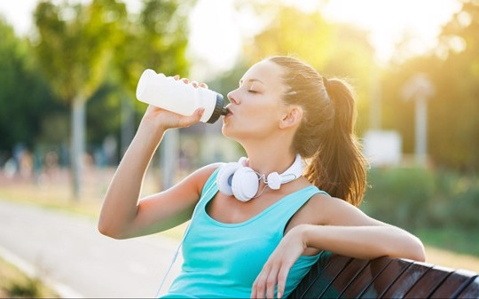 Nước quan trọng với cơ thể nhưng nên uống thế nào để đủ liều lượng khi tập thể dục?