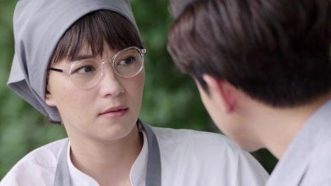 'Tôi là Busaba': Ngược đời câu chuyện thiếu gia điển trai quyết 'lái máy bay' cô nàng xấu xí