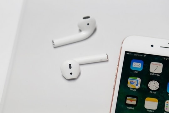 Mỹ tặng AirPods cho người tiêm vắc xin ngừa Covid-19