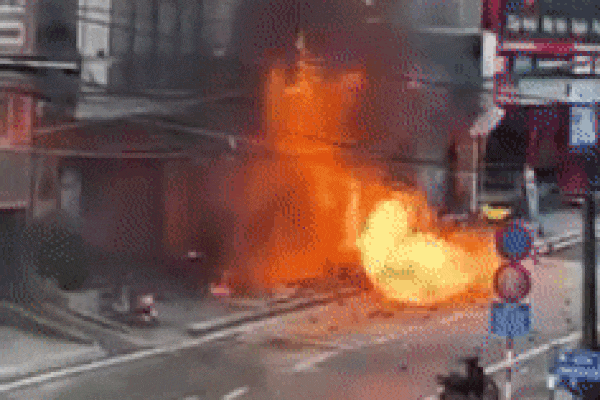 Cửa hàng gas ở Sa Pa bốc cháy, nổ lớn khiến dân sợ hãi