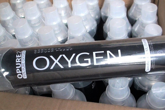 Tuồn máy tạo oxy, đo nồng độ oxy Trung Quốc về TP.HCM