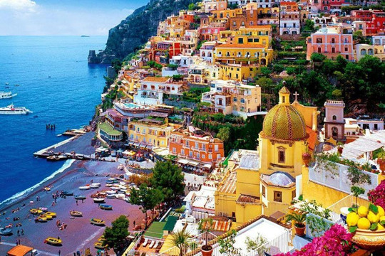 Những thị trấn rực rỡ sắc màu ở Italy
