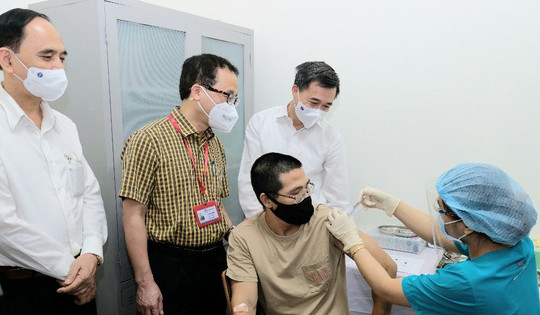 Sớm hoàn thiện thử nghiệm lâm sàng vaccine ARCT-154 phòng COVID-19 để Việt Nam có thể tự chủ