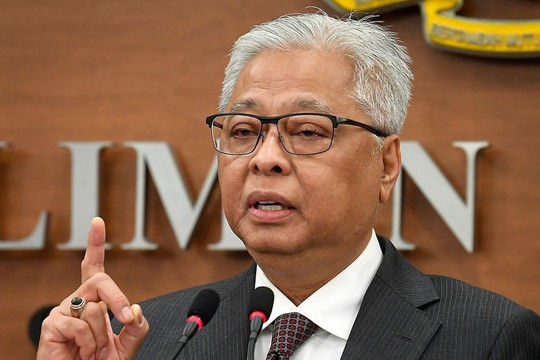 Malaysia chính thức có Thủ tướng mới