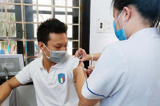 Bị đánh giá tiêm vaccine phòng COVID-19 chậm, Thừa Thiên - Huế đính chính