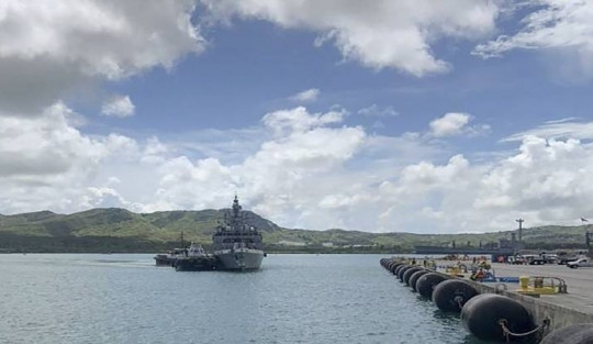 Hai tàu chiến Ấn Độ đã đến Guam, 'đề pa' tập trận Malabar