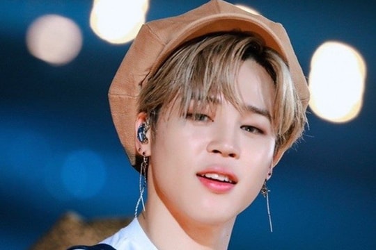 Choáng: Photocard của Jimin (BTS) được bán hết sạch trong vòng... 6 phút!