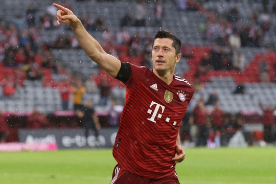 Trận đấu nghẹt thở của Bayern: Rượt đuổi ngoạn mục, 20 phút ghi 5 bàn