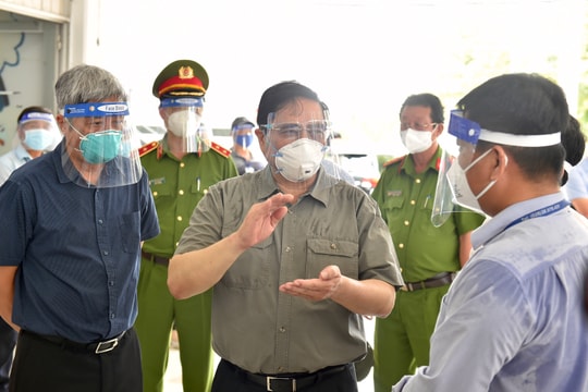 Thủ tướng yêu cầu dồn lực chăm lo cho nhân dân, tận dụng ‘thời gian vàng’ để đẩy lùi dịch bệnh nhanh nhất
