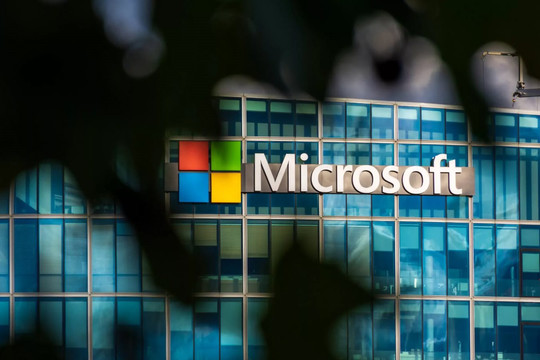 Video: Microsoft cảnh báo lỗ hổng làm lộ dữ liệu của hàng nghìn khách hàng