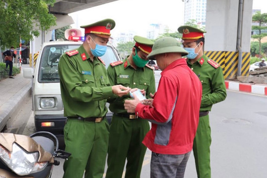Hơn 1.300 trường hợp vi phạm phòng, chống dịch bị xử phạt tại Hà Nội