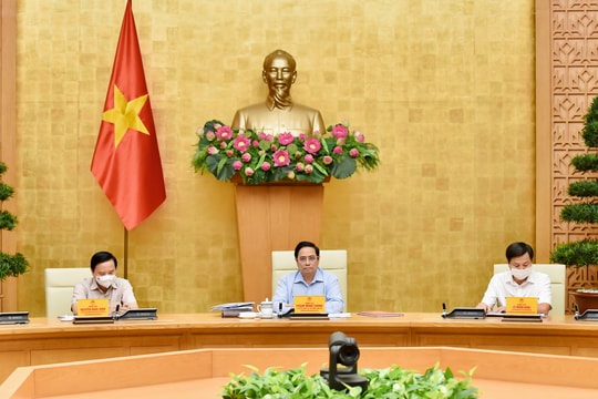 Thủ tướng chủ trì cuộc họp trực tuyến toàn quốc tới hơn 9.000  xã phường, xốc lại việc chống dịch ở các 'pháo đài'