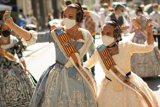 Lễ hội đường phố Tây Ban Nha giữa mùa dịch