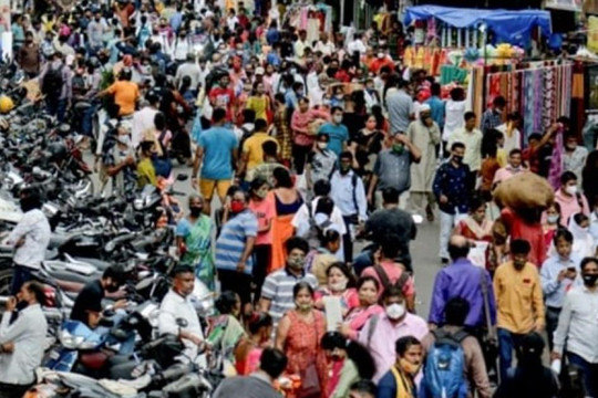 Ấn Độ hạn chế lễ hội tụ tập đông người, cảnh báo làn sóng COVID-19 mới