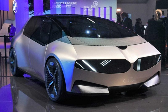 BMW i Vision Circular: Xe điện 4 chỗ có thể tái chế 100%