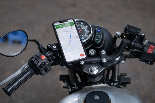 Cảnh báo: Hỏng camera nếu gắn Iphone trên xe máy