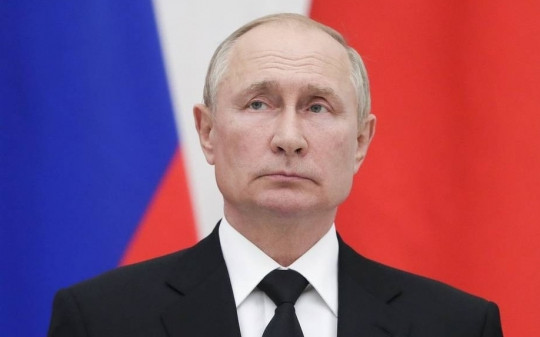 Tổng thống Nga Vladimir Putin phải tự cách ly
