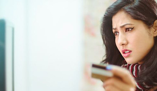 12 lỗi khi dùng thẻ tín dụng khiến nó trở thành mối 'nguy hiểm' đối với bạn