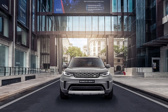 Land Rover Discovery mới cập bến thị trường Việt Nam: Tinh chỉnh trang bị, giá từ 4,54 tỷ đồng