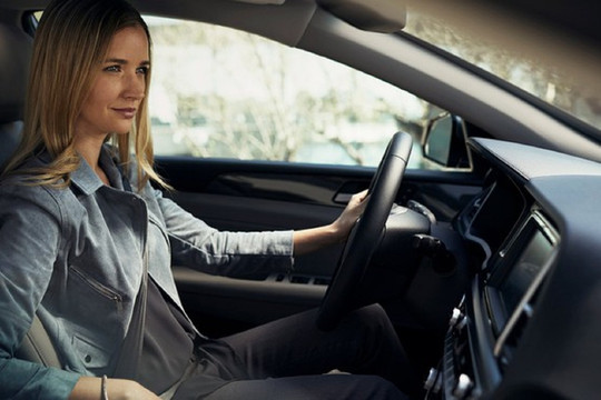 Những nguyên nhân khiến phụ nữ rất dễ gặp tai nạn khi lái xe ô tô