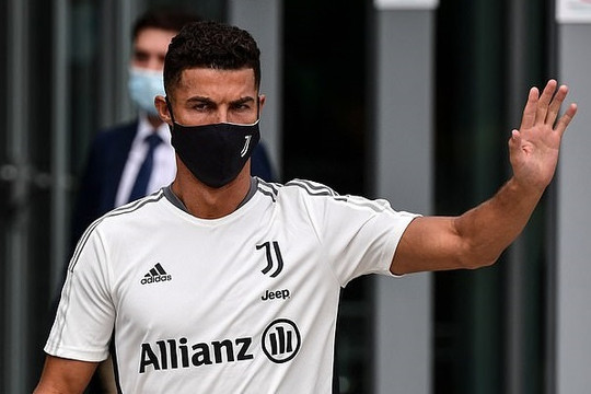 Ronaldo 'hại' Juventus vì MU, báo động đỏ Harry Kane