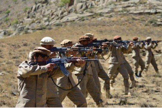 Quân kháng chiến Afghanistan tập hợp cựu quan chức tìm cách lập chính phủ lưu vong