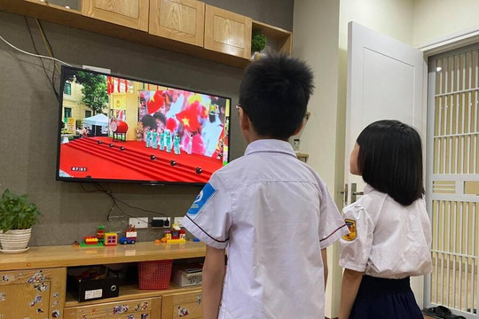 Hà Nội thông báo các trường tiếp tục dạy học trực tuyến