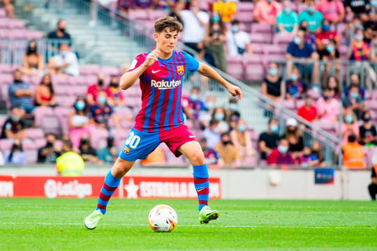 Sao trẻ 17 tuổi của Barca lần đầu lên tuyển Tây Ban Nha