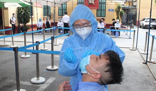 Bộ Y tế đề nghị Hà Nội hỗ trợ chỗ giãn cách người nhà bệnh nhân và nơi lưu trú cho thầy thuốc BV Việt Đức