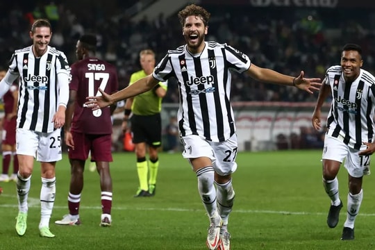 Điểm tin 3/10: Juventus từ 'vùng đỏ' sang 'vùng cam', Dortmund lên nhì bảng