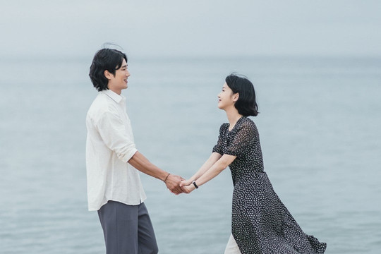 'Bom xịt' của Kim Go Eun bỗng nhiên thăng hạng, loạt phim Hàn đáng mong đợi lại sụt giảm rating