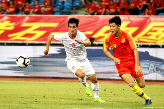 Các đội tuyển Việt Nam thời Park Hang Seo vượt trội Trung Quốc thế nào?
