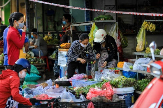 TP.HCM: 21 chợ mở cửa trở lại, có cả chợ Bến Thành, chợ An Đông