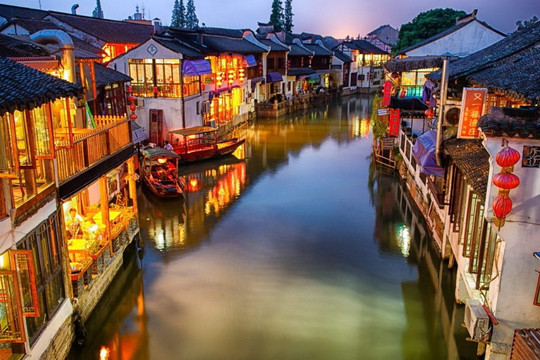 Những thị trấn “sông chảy trong lòng” hết sức lãng mạn ở Trung Quốc