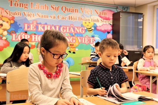Tập huấn giảng dạy tiếng Việt cho giáo viên người Việt Nam ở nước ngoài
