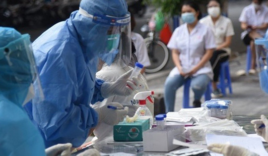 Hà Nội phát hiện 6 ca mắc COVID-19 mới, có 5 ca liên quan Bệnh viện Việt Đức