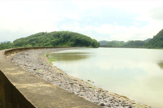 Nho Quan (Ninh Bình): Cấp thiết giữ an toàn công trình hồ, đập trong mùa mưa bão