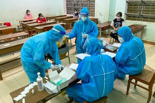 17 học sinh trường bán trú ở Quảng Nam dương tính SARS-CoV-2