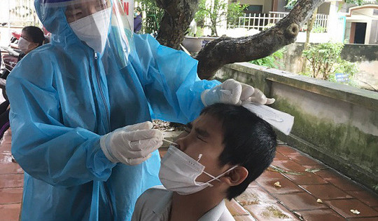 Tin COVID Phú Thọ hôm nay: 45 học sinh cấp 2 ở Việt Trì nghi dương tính SARS-CoV-2