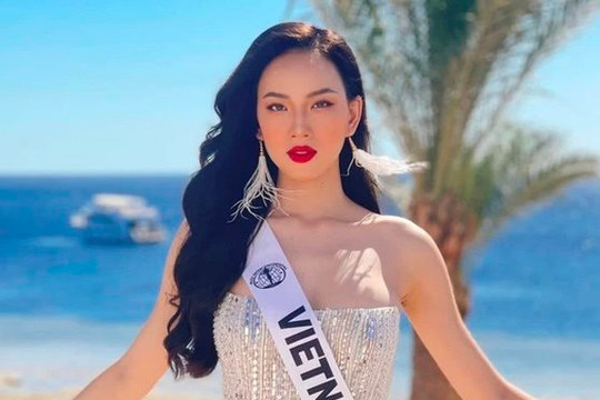 Đại diện Việt Nam loạng choạng khi diễn áo tắm ở Miss Intercontinental