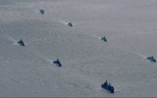 Dàn tàu Nga và Trung Quốc tiến vào biển Nhật Bản, Tokyo gọi đồng minh Mỹ