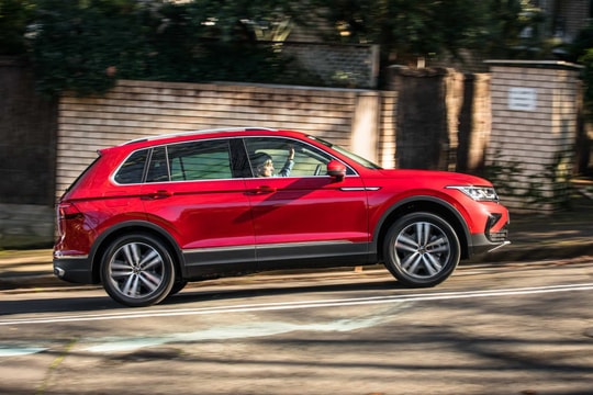 Volkswagen Tiguan Allspace Elegance 2022: Chuẩn SUV 7 chỗ