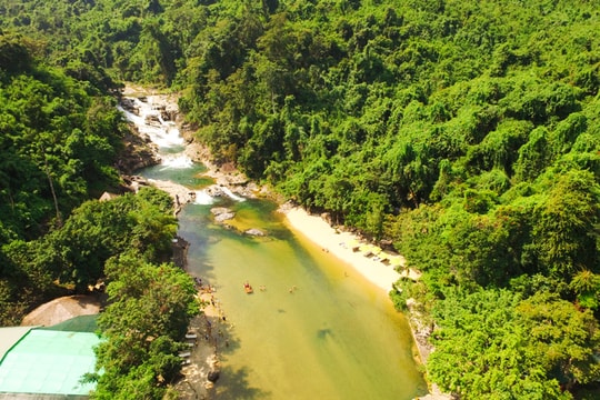 Lên Yang Bay tìm về miền hoang sơ