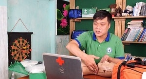 Bỏ nghề truyền thông để lập đội cứu hộ