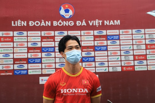 Công Phượng: Tuyển Việt Nam chiến đấu để giành điểm trước Nhật Bản