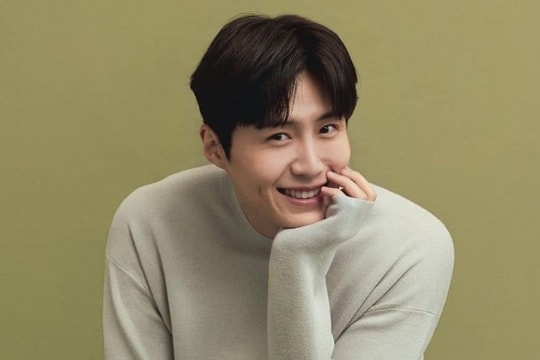 Đài KBS bị chỉ trích vì bới móc đời tư của Kim Seon Ho