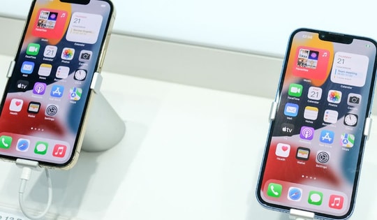 Vừa lên kệ, 2 mẫu iPhone 13 bất ngờ giảm giá mạnh tại Việt Nam