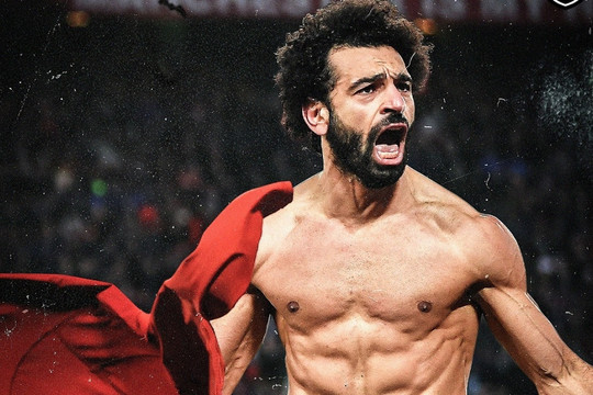 Vũ trụ bóng đá ngược đời: Salah ghi hat-trick giúp MU vùi dập Liverpool