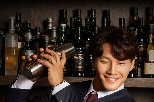 Bộ ba Jong Kook, Ji Suk Jin, HaHa hoá quý ông trong ảnh quảng bá spin-off ‘Running Man’